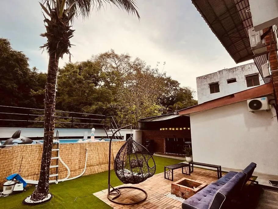 Luxury Private Pool Villa + Riverview Bbq Patio! George Town Malesia