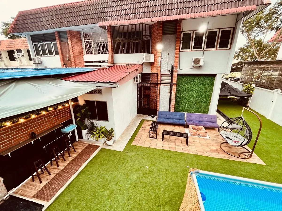 Luxury Private Pool Villa + Riverview Bbq Patio! George Town Malesia