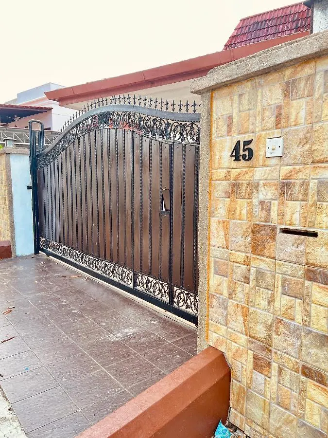 Luxury Private Pool Villa + Riverview Bbq Patio! George Town Malesia