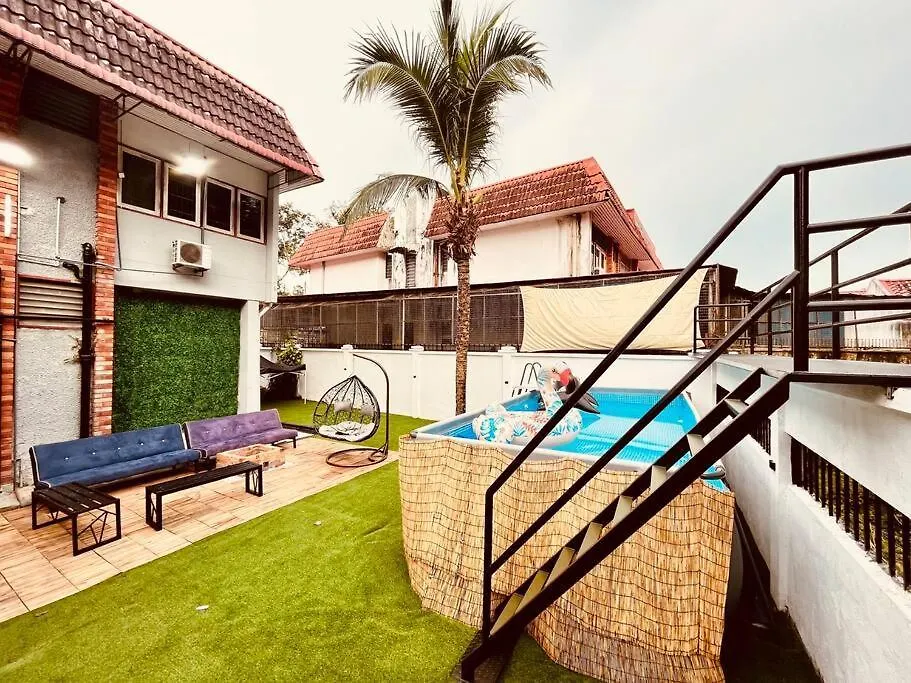 Luxury Private Pool Villa + Riverview Bbq Patio! location